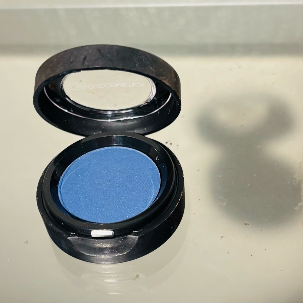 Blue Eyeshadow - Picture 2 of 3